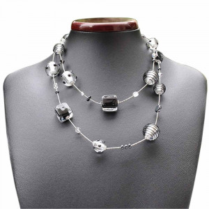 Collier verre murano noir et argent long collier long en veritable verre de murano