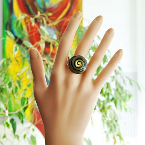 Black and silver spiral ring glass murano