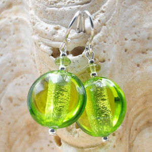 Boucles d'oreilles vert pomme en verre de murano