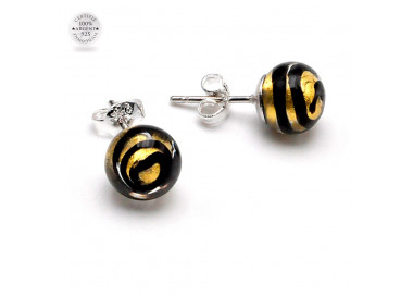 Boucles d'oreilles clou or tourbillon noir en veritable verre de murano de venise