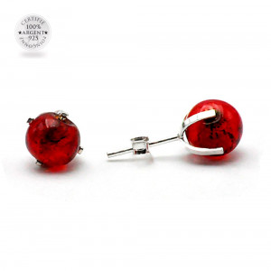 Boucles d'oreilles clou rouge en veritable verre de murano de venise