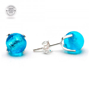 Boucles d'oreilles clou bleu ciel en veritable verre de murano de venise