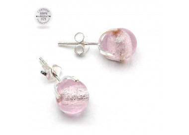 Boucles d'oreilles clou rose en veritable verre de murano de venise