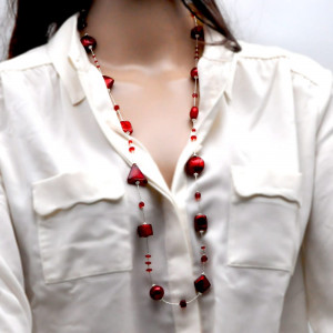 Collana choker rosso in vetro di murano di venezia