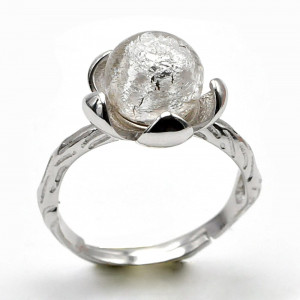 Sterling silver flower and silver pearl ring in murano glass