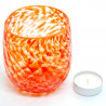 jarra de vela cor de laranja para criar um ambiente luminoso e decorativo